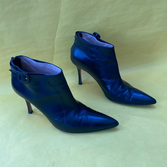 Vintage black Manolo Blahnik booties - Picture 9 of 16